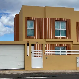https://mariposas-confort-5.in-canary-islands.com
